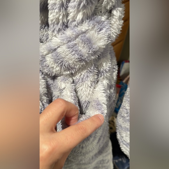 Ugg robe with tags - Picture 8 of 8